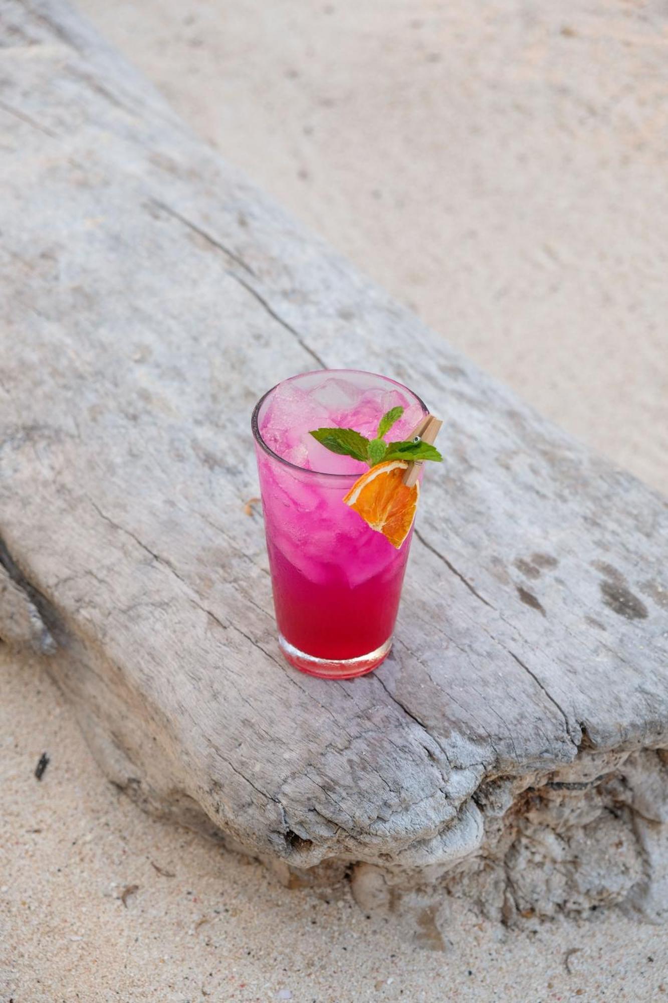 Le Pirate Gili Meno - Adults Only酒店 外观 照片